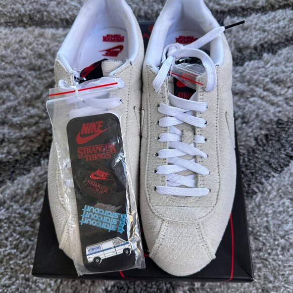 Nike Classic Cortez Stranger Things Upside Down Sail CJ6107-100 Men’s 8.5 - Picture 3 of 7